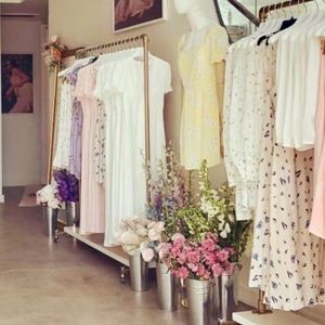 Mystery box of 6 pieces very good clothes